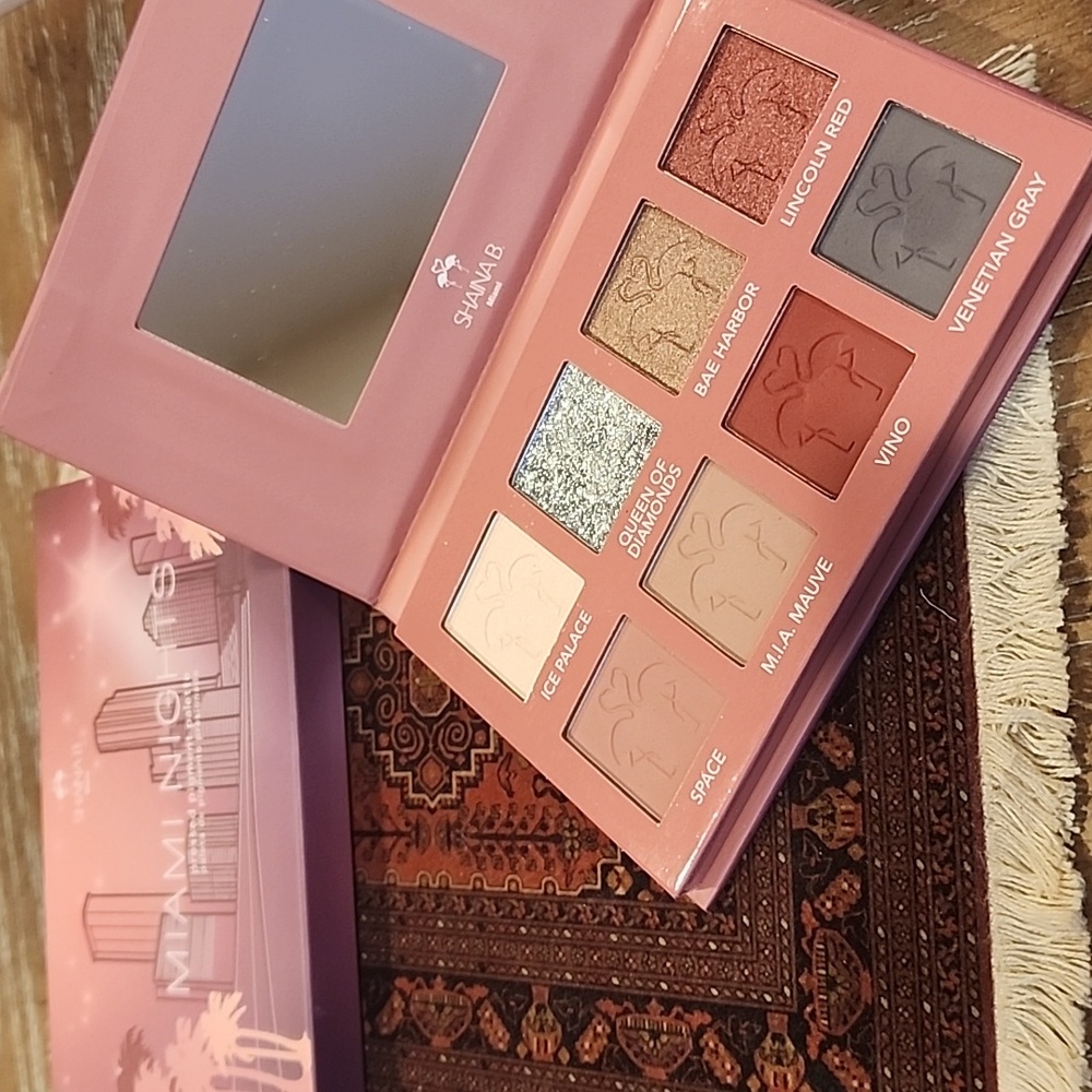 Miami Nights Eyeshadow Palette NWOT